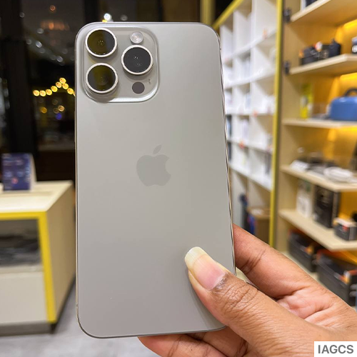 (Used) iPhone 15 Pro Max 1TB Natural Titanium