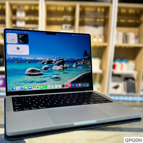 (Used) MacBook Pro 14" Chip M5 512GB Silver