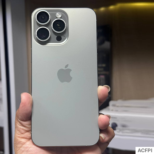 (Used) iPhone 15 Pro Max 1TB Natural Titanium