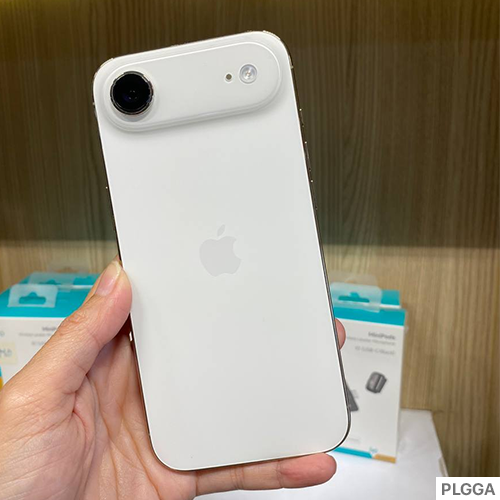 (Used) iPhone Air 256GB Light Gold